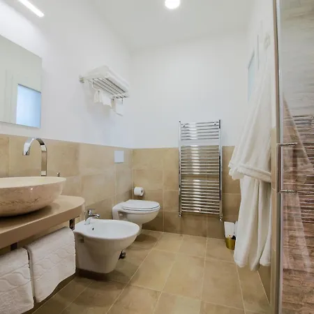 Aiem Bed & Breakfast 4*