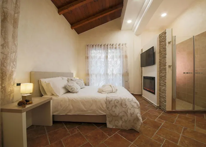 לינה וארוחת בוקר Aiem